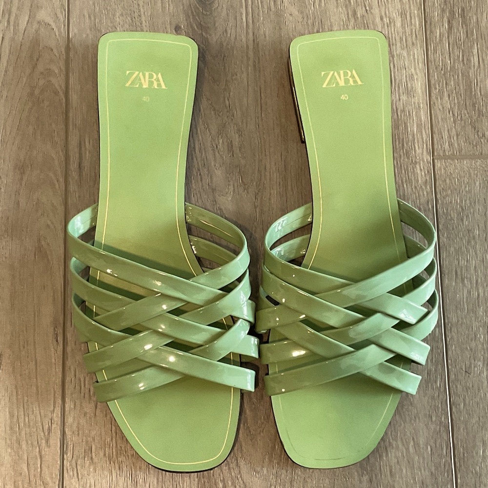 ZARA Green Glossy Sandal Size EU40 US 9